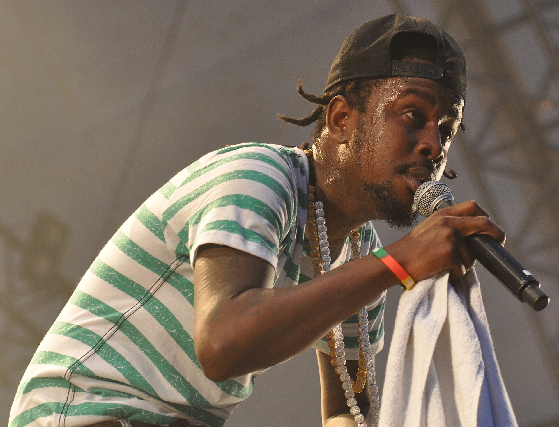 Unruly King na vrcholu: Popcaan si s Drakem podmanil Billboard Hot 100!