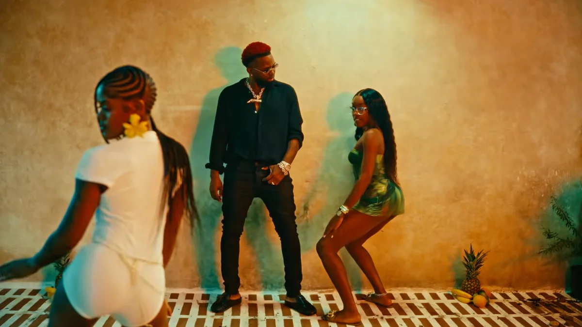 Konshens se vrací s videem k „RAM“ a upevňuje pozici Paahty Gada